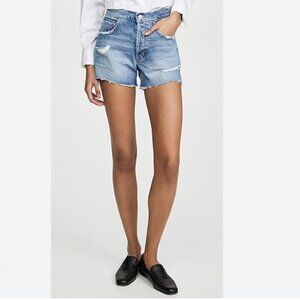 L'agence Audrey Denim Short. Westport. Size 26. Excellent Condition.